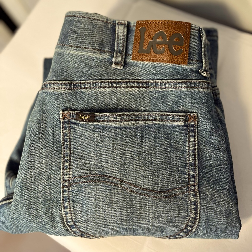 Men’s Extreme Motion MVP jeans -NWOT